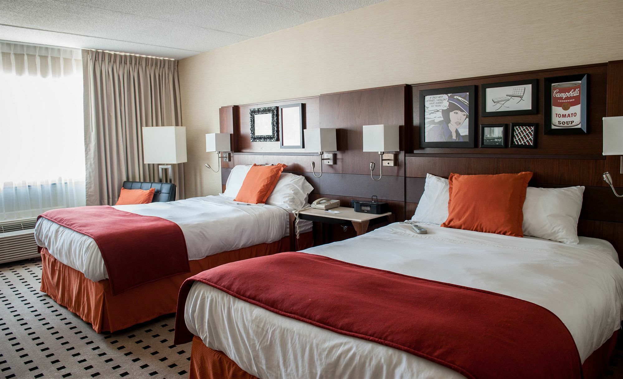 Delta Hotels By Marriott Utica Bagian luar foto