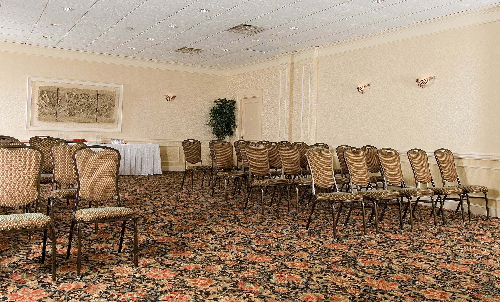 Delta Hotels By Marriott Utica Bagian luar foto